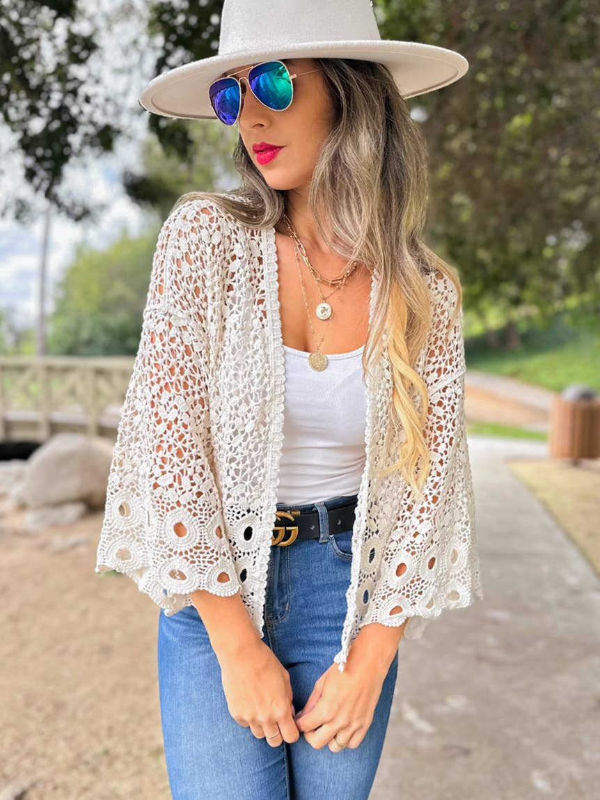 Cárdigan abierto de crochet con patrón floral boho único