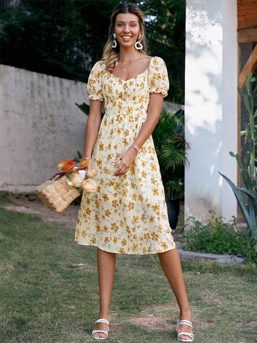 Vestido playero mediano amarillo con estampado floral de cuello joya