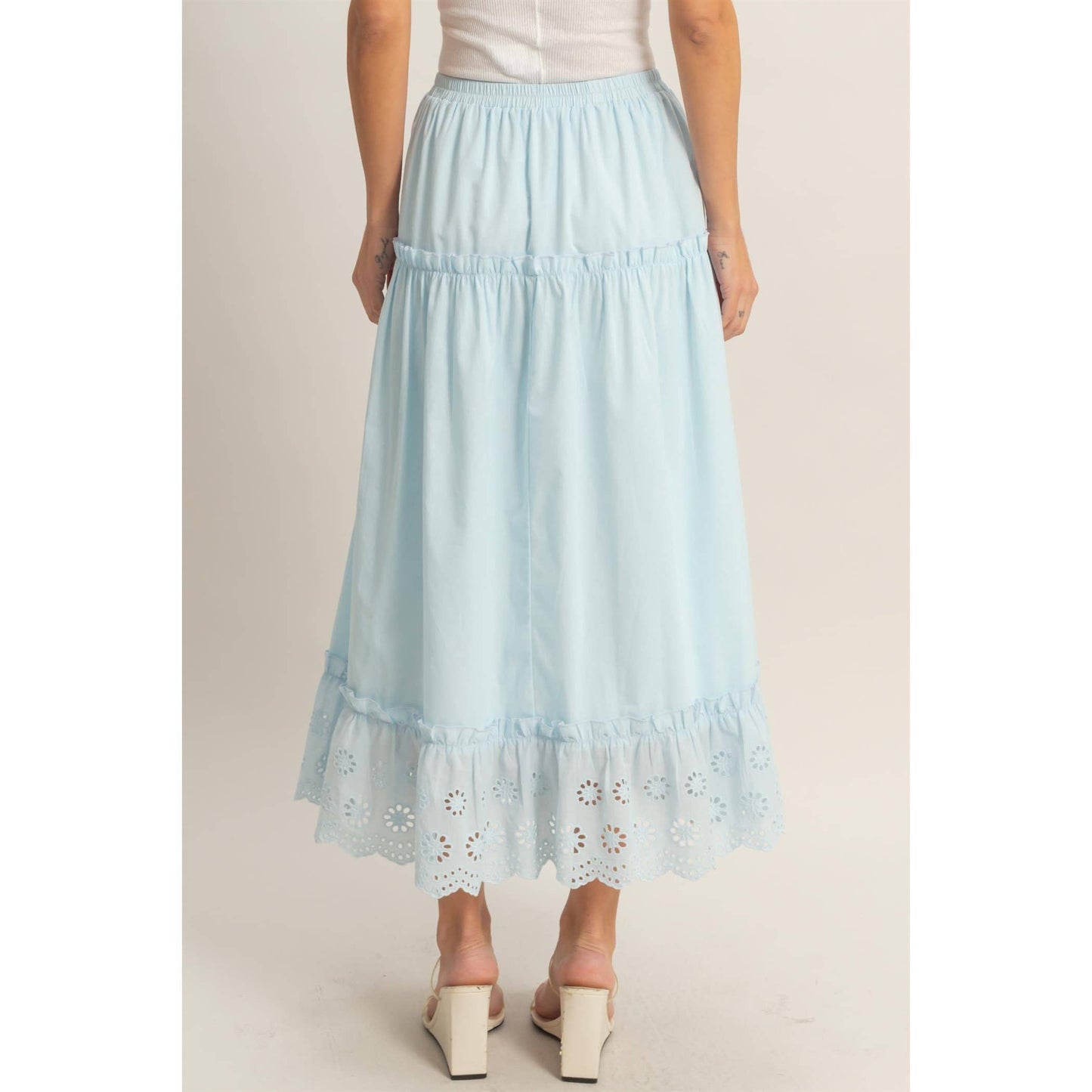 Falda Maxi con Ojales en Capas