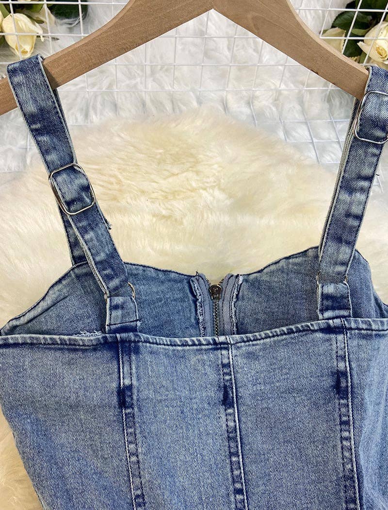 Vestido midi de mezclilla con cremallera y espalda