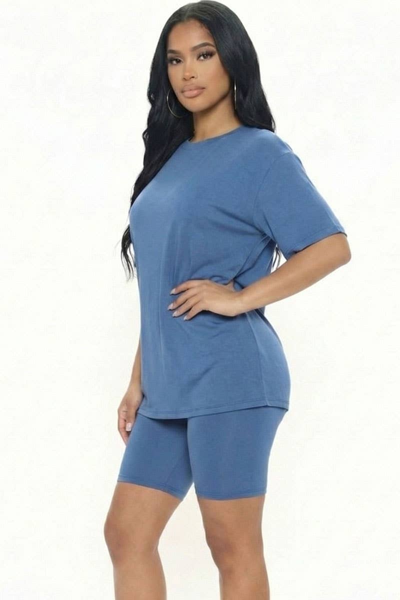 Oversized T-shirt and biker shorts set