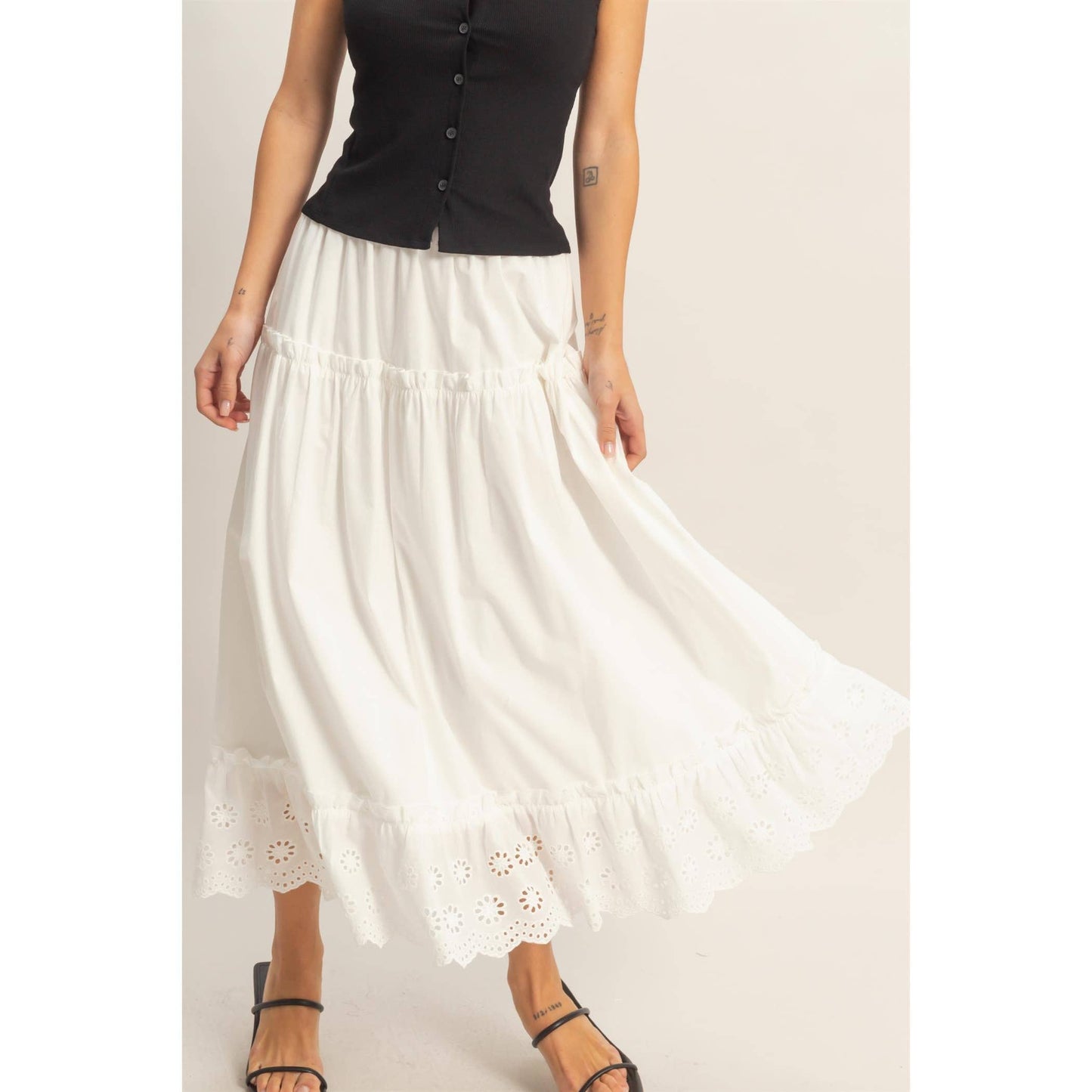 Falda Maxi con Ojales en Capas