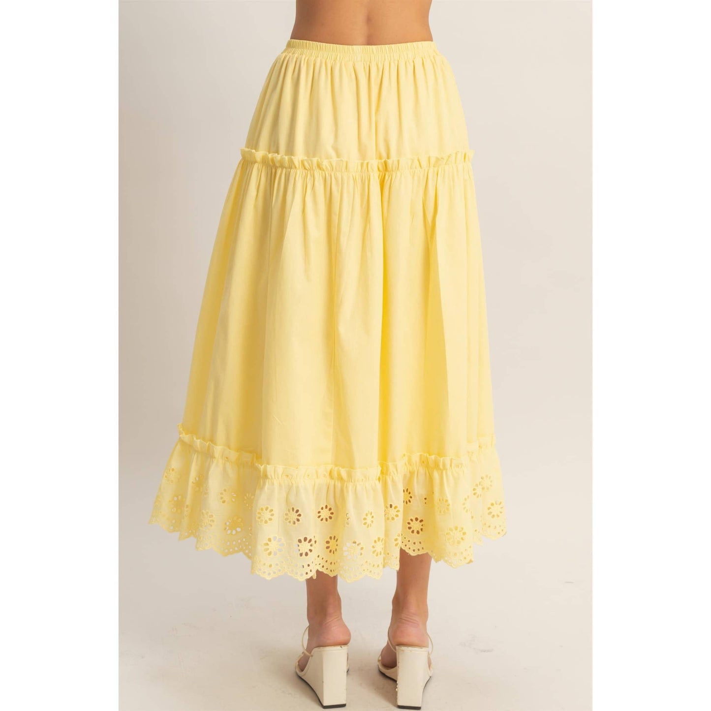 Falda Maxi con Ojales en Capas