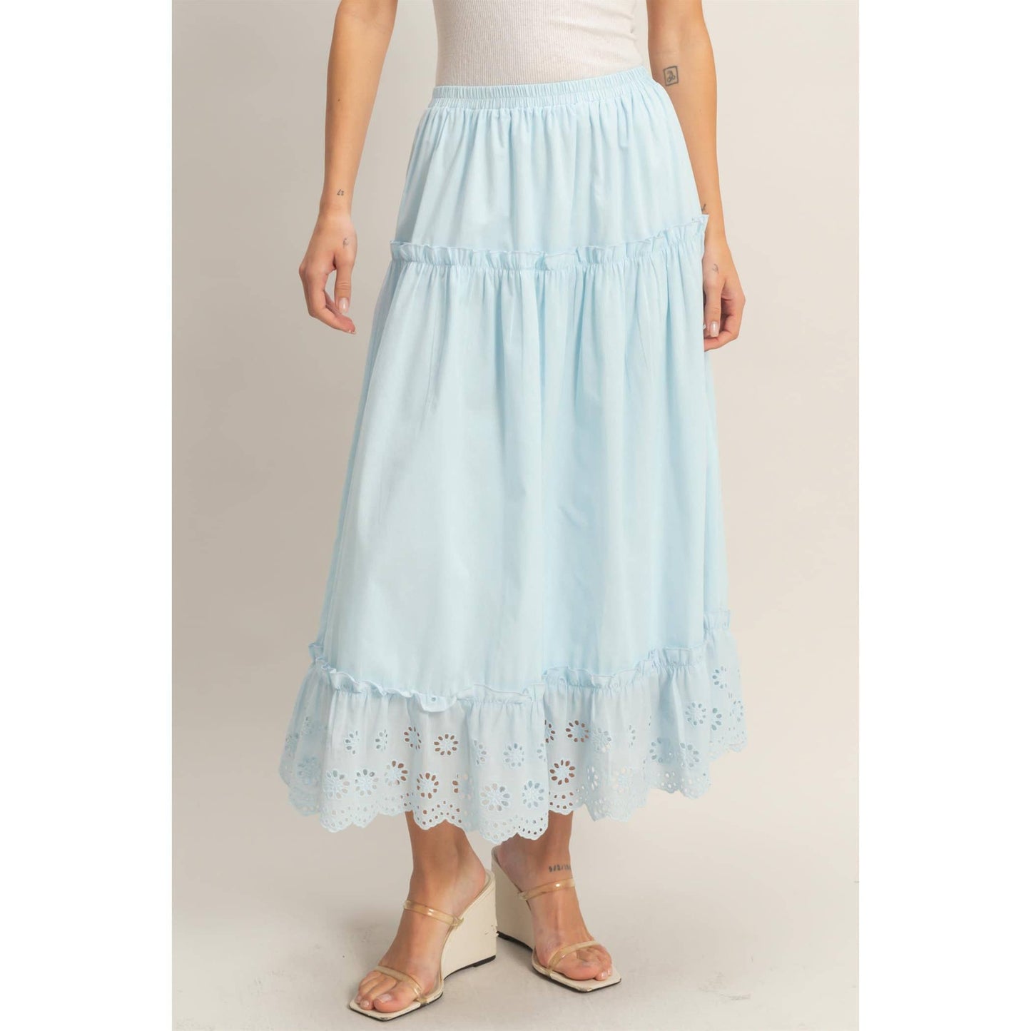 Falda Maxi con Ojales en Capas