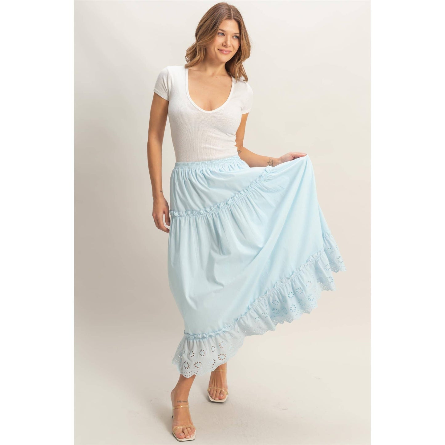 Falda Maxi con Ojales en Capas