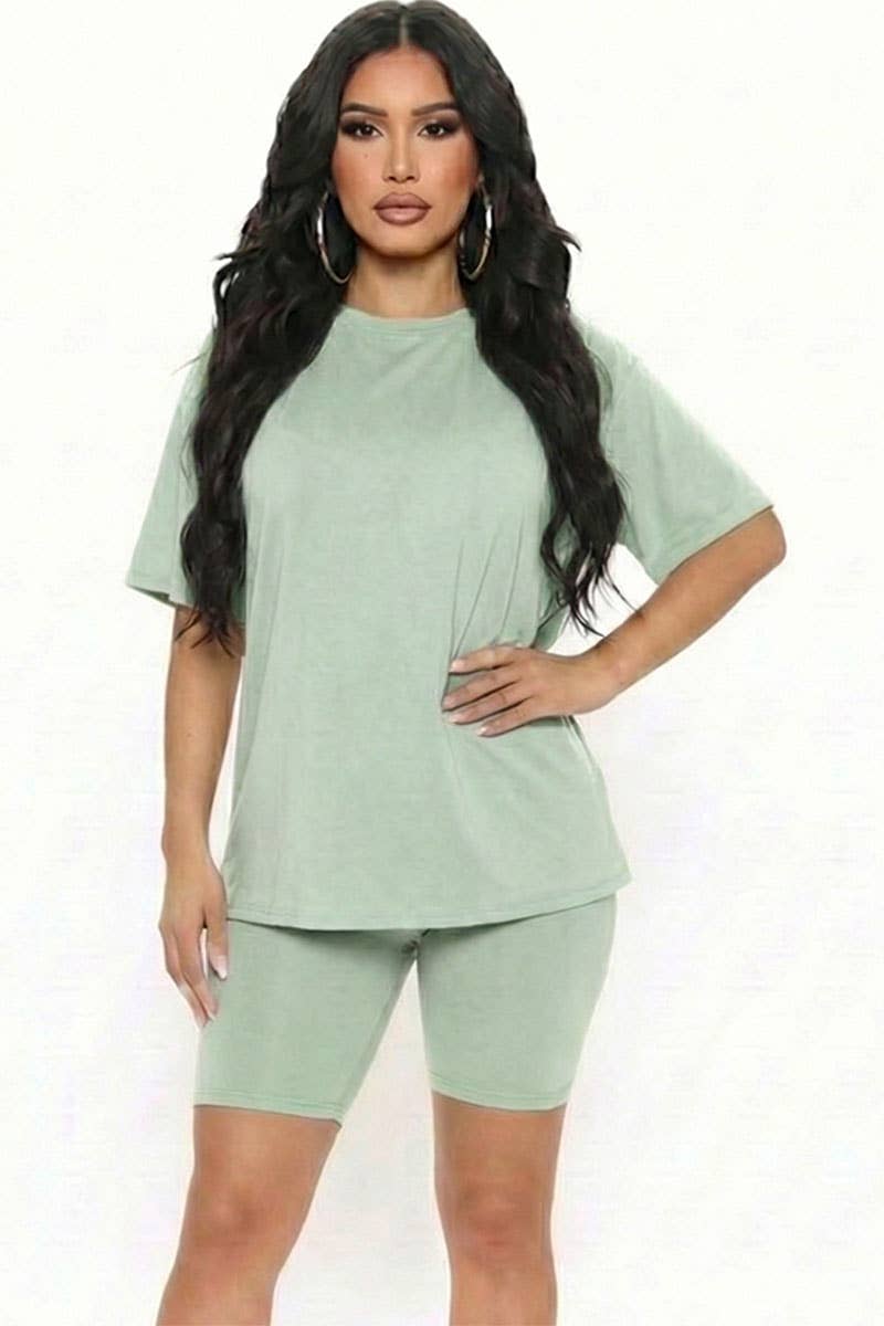 Oversized T-shirt and biker shorts set