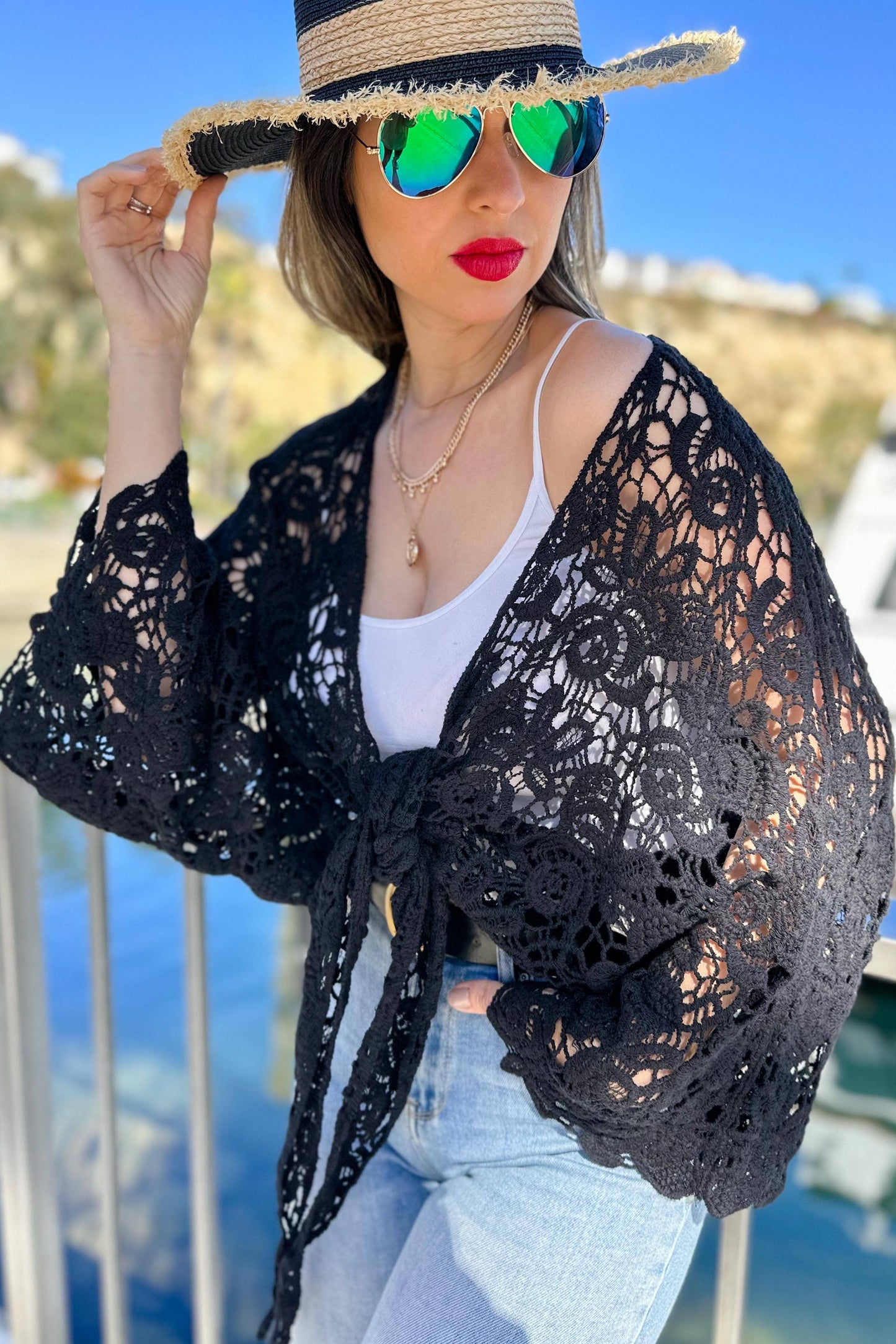 Cárdigan de crochet con lazo — Superventas boho para capas de verano